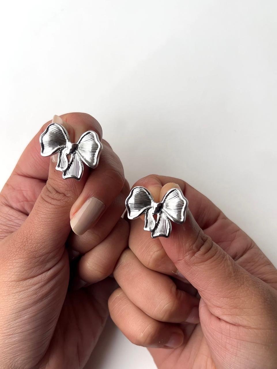 Ribbon Charm