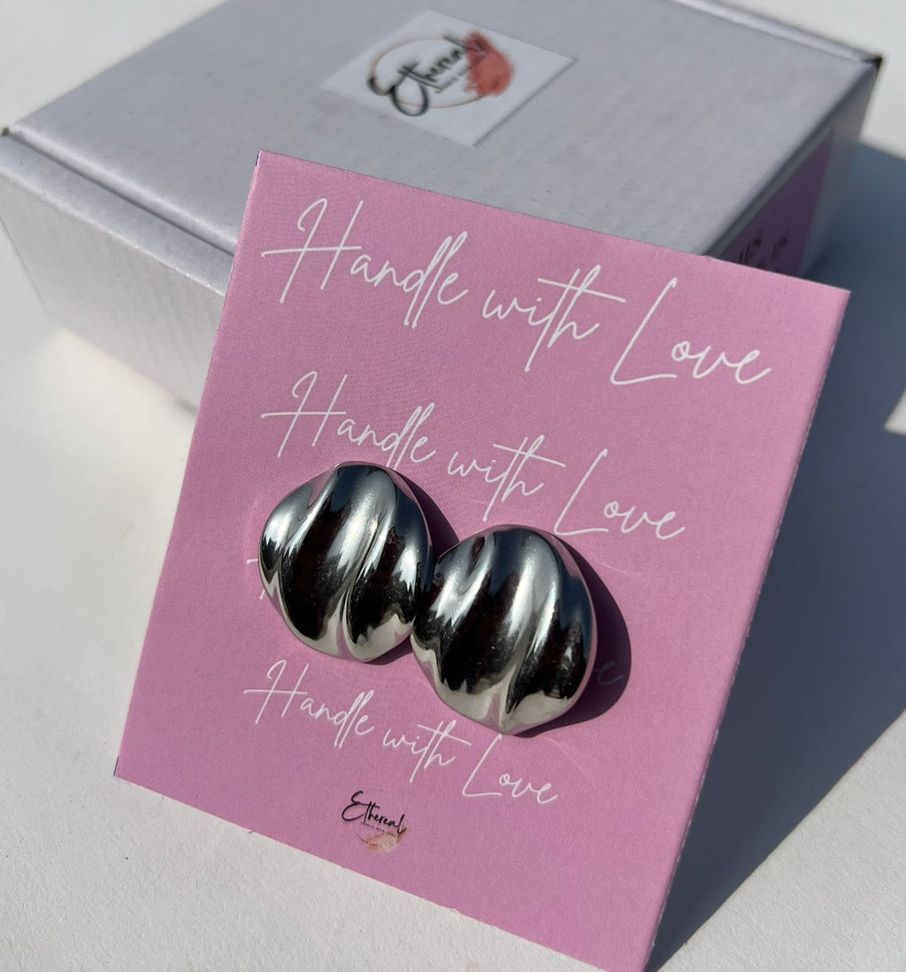 Swirl Studs